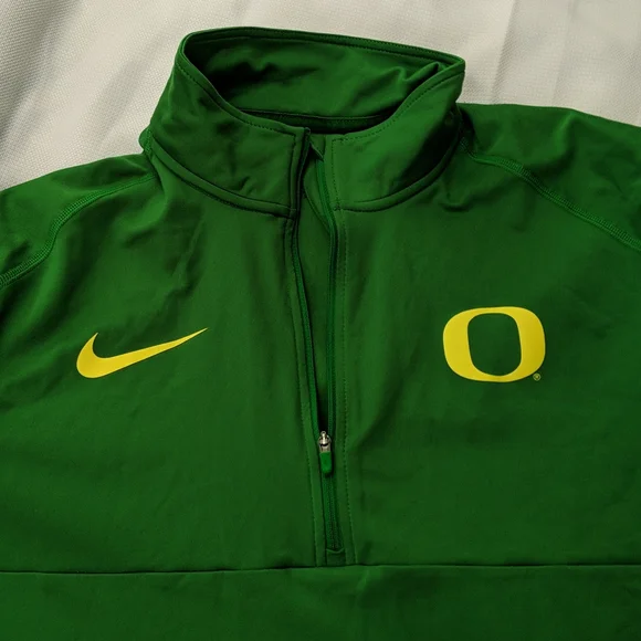 Nike Men's Oregon Ducks 1/4 Zip Light Jacket - Picture 5 of 5